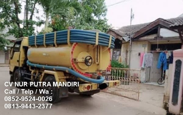 4. Mengatasi WC Mampet dengan Jasa Sedot WC Bogor Profesional.jpg